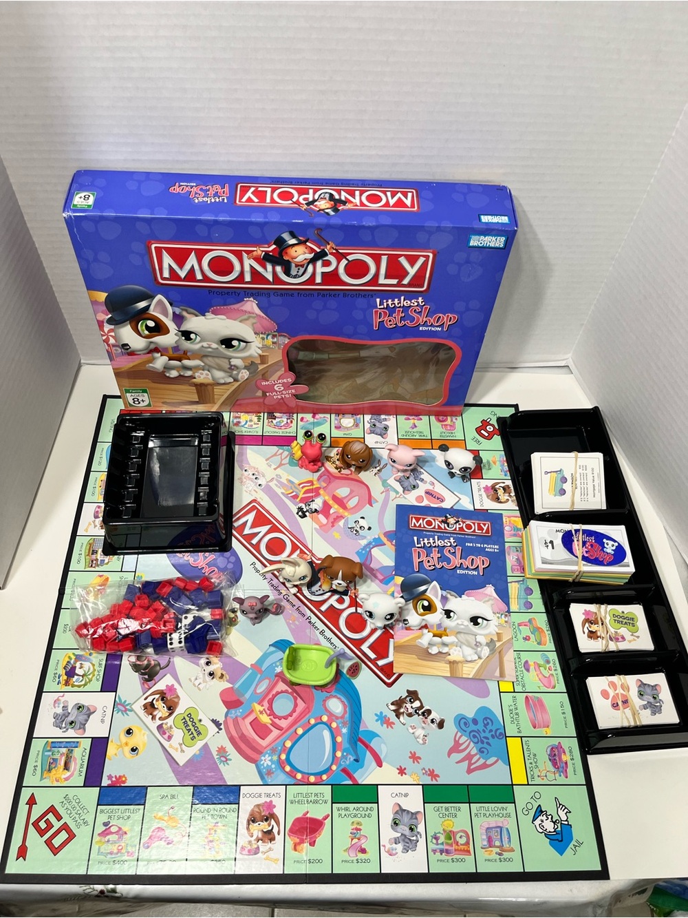 LITTLEST PET SHOP Monopoly game with extra pets